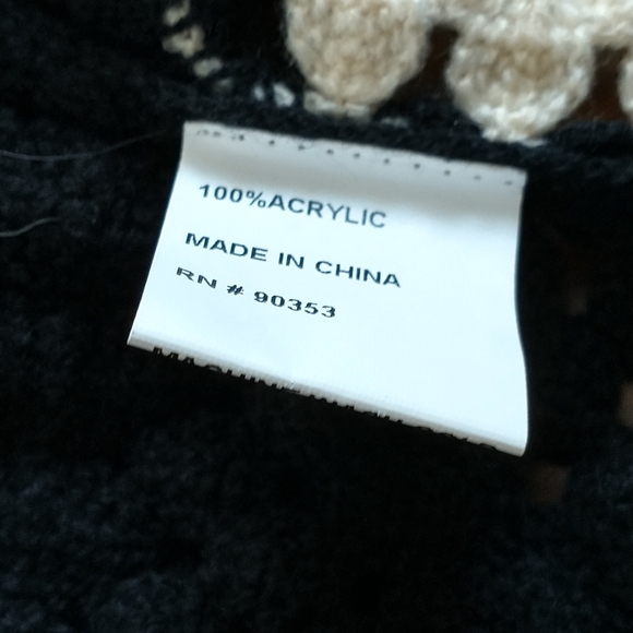 NWT Rebellion crocheted sweater vest L - Picture 10 of 10